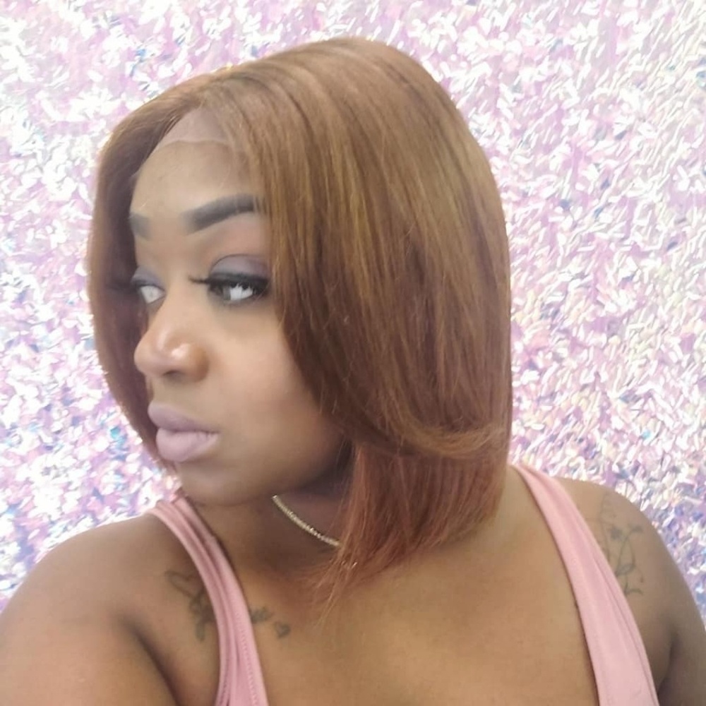 Center Part Bob - Picture 2 of 3